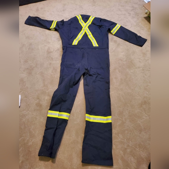 High Res Coveralls in 42T - Picture 2 of 3